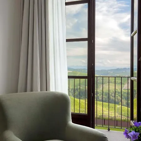 Dai Gresy - In Langa 컨트리하우스 트레이소